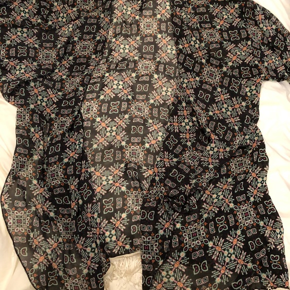 LulaRoe Duster - Picture 2 of 4